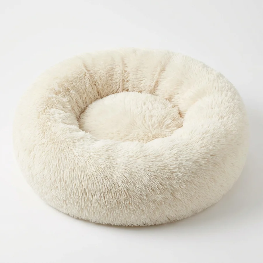 Offenes Donut-Katzenbett aus Kunstfell